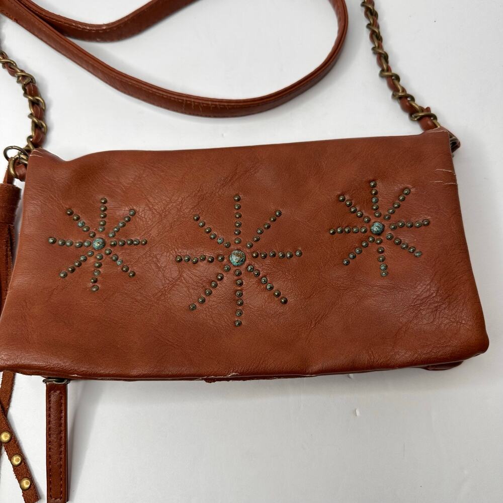 Shyanne Bohemian Western Style Crossbody Bag Leather Grommet Design Tassel - Picture 4 of 16